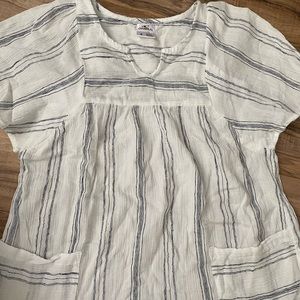 Really cute O’Neill shirt!